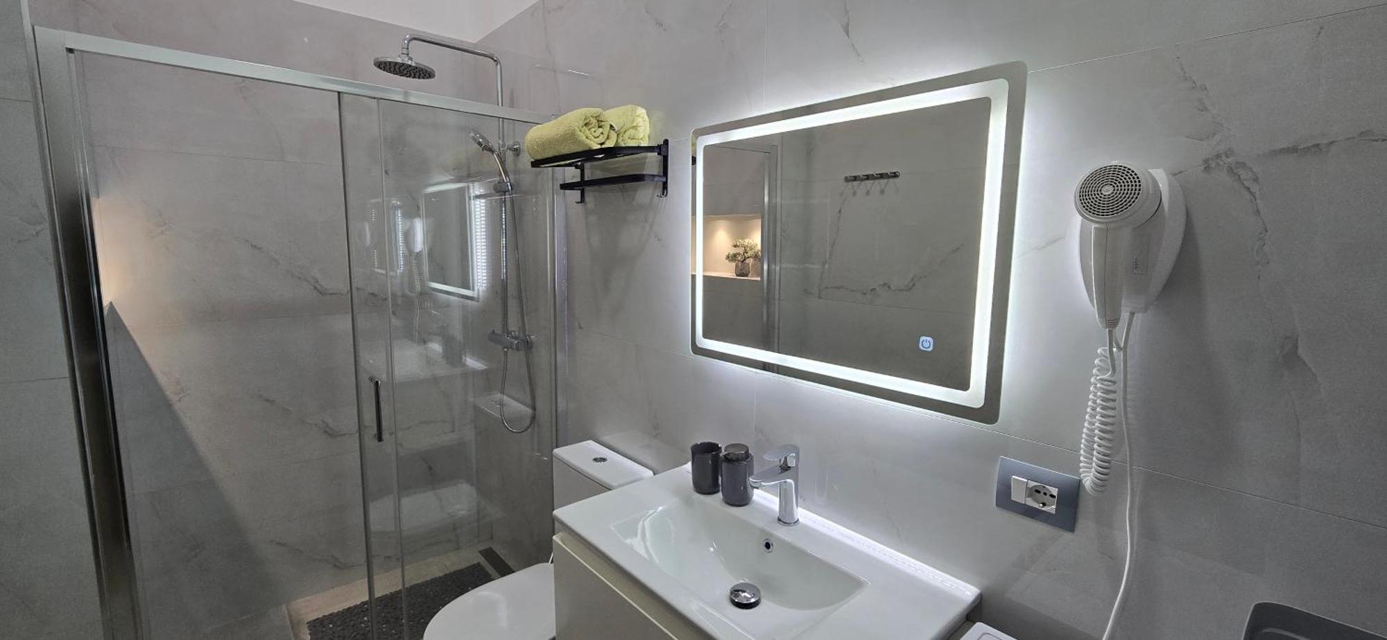 Girasole Home Tirana Bagian luar foto